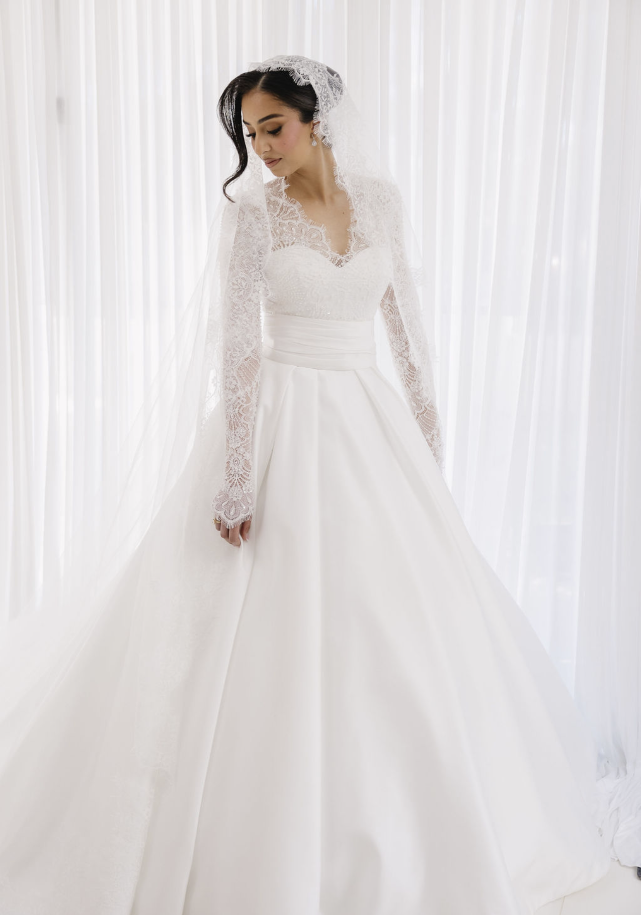 Real bride wearing Elvigo gown